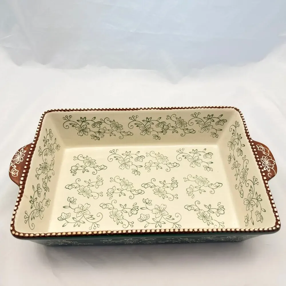 Temp-tations by Tara Floral Lace 3.5qt Ovenware Casserole Dish 772788 sm crack